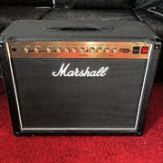 Myydn: Marshall DSL 40C -kitarakombo. (#1900639)
