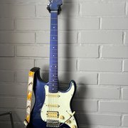 Myydn: Fender stratocaster flipflop blue to green (#1914640)