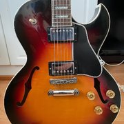 Myydn: Gibson ES-137 Classic (#1792911)