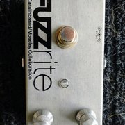 Myydn: Fuzzrite - 60`s fuzzpedaali by Catalinbread (#1904220)