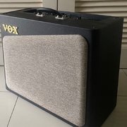 Myydn: Vox AV30 + VFS5-pedaali (#1909005)
