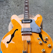 Myydn: Epiphone Nick Valensi Riviera (MIK) + kova kotelo (#1912966)
