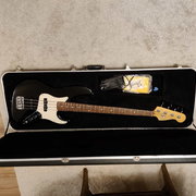 Myydn: Fender American Standard "Long Horn" Jazz Basso (#1985045)
