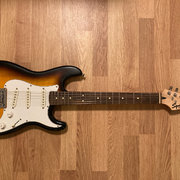 Myydn: Squier Strat, RW, Brown Sunburst, 24", Hardtail, Sidejack (#1995345)