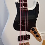 Myydn: Fender Jazz basso (#2000714)
