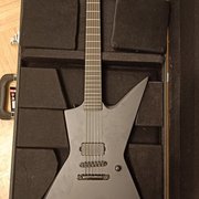 Myydn: ESP/LTD EX Black Metal Black Satin + hard case (#2002436)