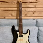 Myydn: Squier Japan Stratocaster 90-luvulta (#2009966)