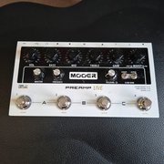 Myydn: Mooer Preamp live (#2011355)