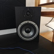 Myydn: Esi nEar05 classic monitorit (#2011635)