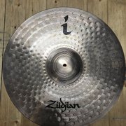 Myydn: Zildjian i Family sarjan symbaaleja (#2011833)
