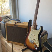 Vaihdetaan: Fender Classic 60s Stratocaster -> Gretsch (#2012808)