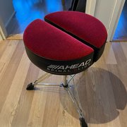 Myydn: Ahead Spinal G Drum Throne - Round Red Top with 3 Leg Base (#2012877)