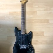 Myydn: Fender Musicmaster USA 1978, musta, alkuperäinen, CBS-kausi (#2012908)
