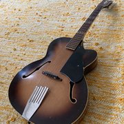 Myydn: Lingatone Archtop (#2013315)