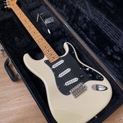 Myydn: Fender MIJ ST-STD Stratocaster (2015) (#2013325)
