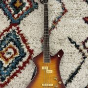 Myydn: Washburn B-20 (#2013857)