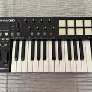 Myydn: M-Audio Oxygen 25 Mk3 (#2013888)