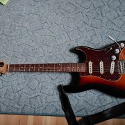 Myydn: Stratocaster (#2014213)