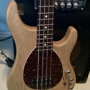 Vaihdetaan: Music Man Sterling (#2014863)