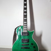 Myydn: ESP LTD EC-1000 (myynti/vaihto) (#2015838)