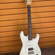 Myydn: Suhr Classic Pro IR HSS (Olympic White) (#2019257)