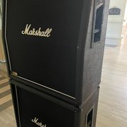 Myydn: Marshall 1960A ja 1960B-kaapit + kuljetuskotelot (#2019273)