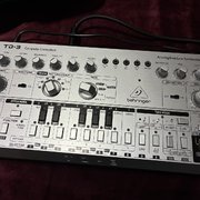 Myydn: Behringer TD-3 (#2019526)