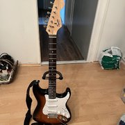 Myydn: Squier bullet,strato (#2019734)