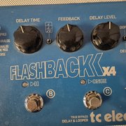 Myydn: Flashback x4 delay&looper (#2020134)