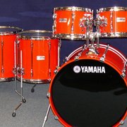 Ostetaan: O: Yamaha Recording custom Hot Red tomeja (#2020554)