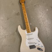 Myydn: Fender Vintera '50s Stratocaster 2019 (White Blonde) (#2020716)