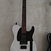 Myydn: LTD-TE 200 SD Black Wintereillä. (#2020749)