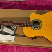 Myydn: Ibanez GA3ECE-OAM kitara mikrofonilla (uusi) (#2020781)