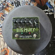 Myydn: Big muff (#2020999)