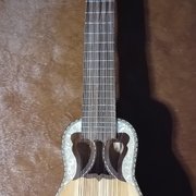 Myydn: Sopraano Charango Boliviasta (#2021002)