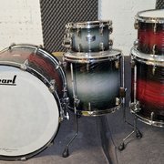 Myydn: Yamaha - rock tour - 22"bd, 10"tt, 12"tt, 14"ft ja 16"ft (#2021182)