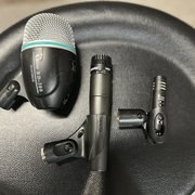 Myydn: BD / SN / OH mikkipaketti (Shure / T.Bone) (#2021259)