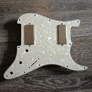 Myydn: Epiphonen minihumpparit ja stratopleksi (#2020765)