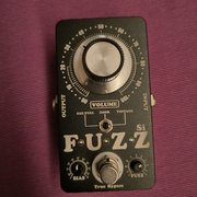 Myydn: Kingtonen Si fuzz (#2022219)