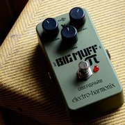 Myydn: Electro Harmonix Green Russian Big Muff Fuzz (#2022375)