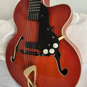 Myydn: Henneken Karelia Plus kokopuinen archtop (#2022439)