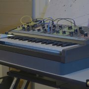 Myydn: Moog Grandmother - Analoginen puolimodulaarinen syntetisaattori (#2022561)