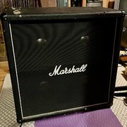 Myydn: Kitarakaappi 4x12 (#2022609)