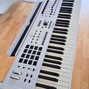 Myydn: Arturia keylab 88 mk2 + wooden legs (#2009285)