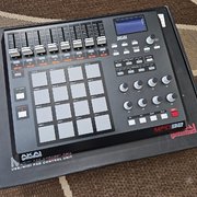 Myydn: Akai MPD32 MIDI-kontrolleri (#2024472)