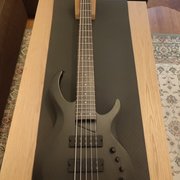 Myydn: Uusi Sire Marcus Miller M2 2nd Gen 5-kielinen (#2025034)