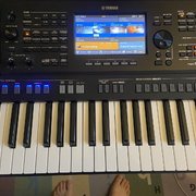 Myydn: Yamaha PSR SX720 (#2024202)