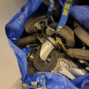 Myydn: 12 kpl isoja renkaita keisseihin (#2025925)