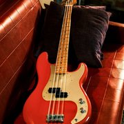 Myydn: Fender 50's vintage modified precision (#2025964)