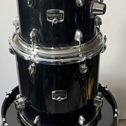 Myydn: Yamaha Gigmaker Mustat Shell Set (#2026925)